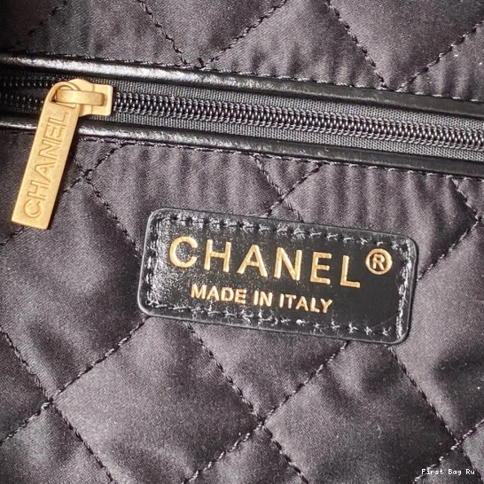First Bag Ru CHANEL -30×45×8cm 22 HANDBAG 0822